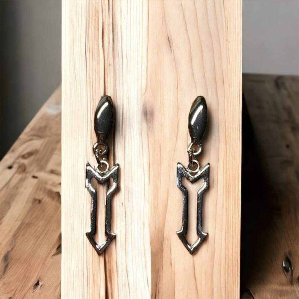 Vintage Silver Arrow Earrings Pierced‎ Cute Direction